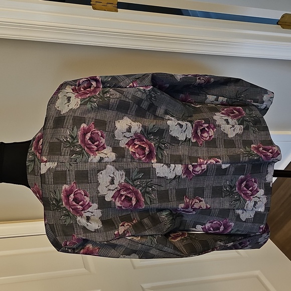 Jacket - Picture 10 of 16